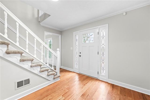 4947 Castlewood SW Drive, Lilburn, GA 30047