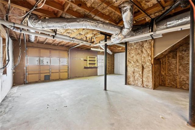 4947 Castlewood SW Drive, Lilburn, GA 30047