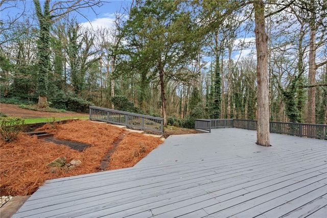 4947 Castlewood SW Drive, Lilburn, GA 30047