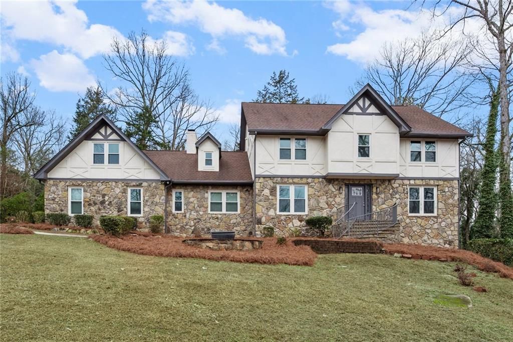 4947 Castlewood SW Drive, Lilburn, GA 30047