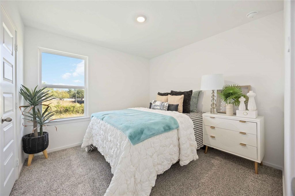 Image 26 of property listing at 5925 Manning Oaks Street, Houston, TX 77091