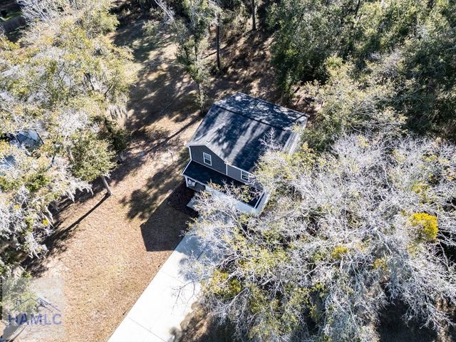 137 Sunrise Circle, Midway, GA 31320