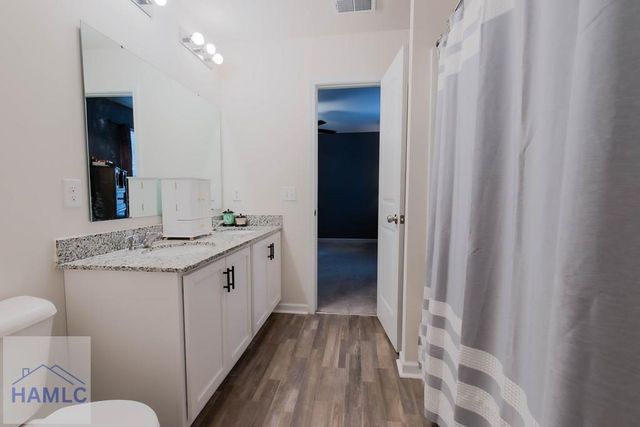 137 Sunrise Circle, Midway, GA 31320