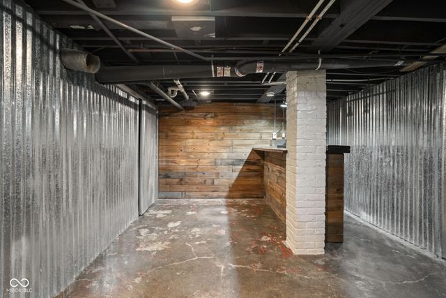 1601 Kessler Boulevard East Drive, Indianapolis, IN 46220