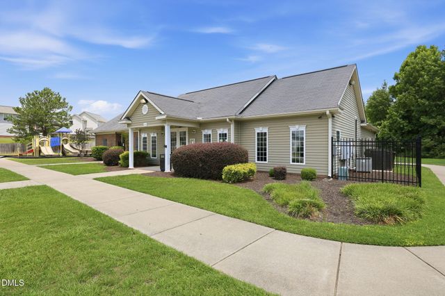 687 Botanical Court, Bunnlevel, NC 28323