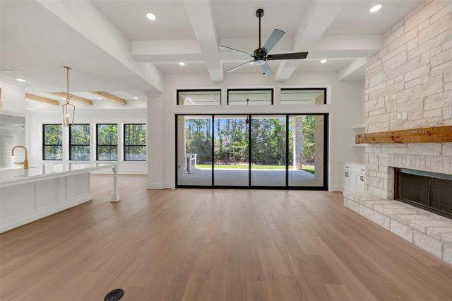 7745 Dog Wood Acres Drive, Montgomery, TX 77316