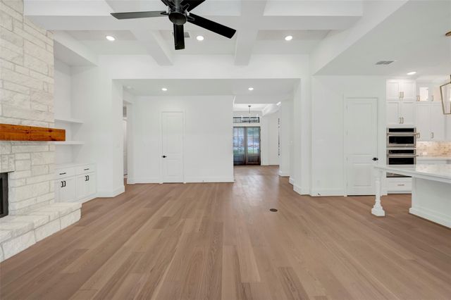 7745 Dog Wood Acres Drive, Montgomery, TX 77316