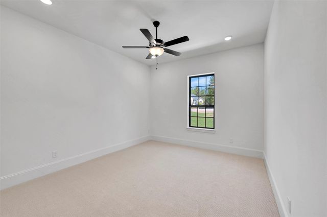 7745 Dog Wood Acres Drive, Montgomery, TX 77316