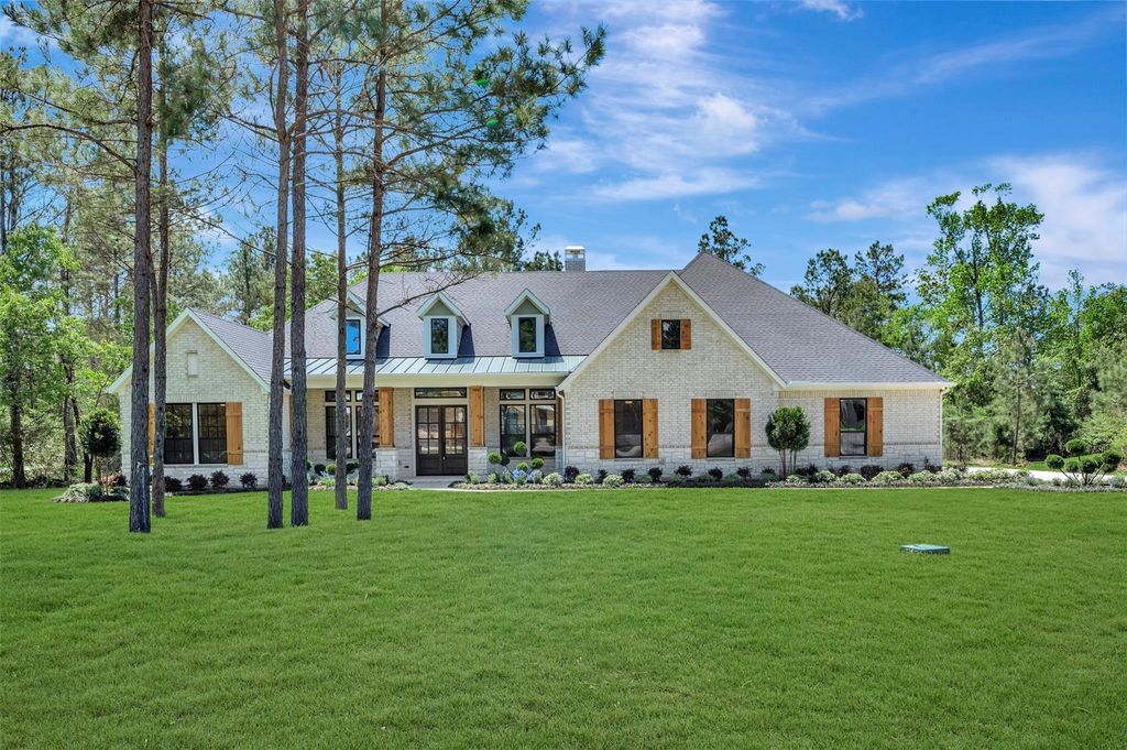 7745 Dog Wood Acres Drive, Montgomery, TX 77316