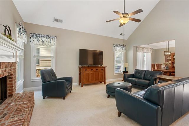 4066 Hill House Road SW, Smyrna, GA 30082