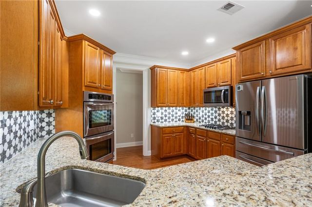 4066 Hill House Road SW, Smyrna, GA 30082