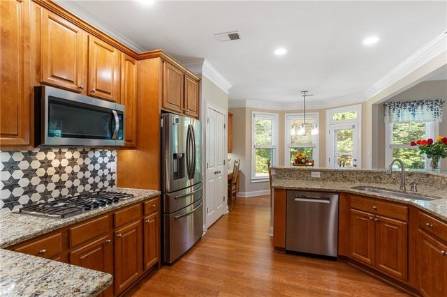 4066 Hill House Road SW, Smyrna, GA 30082