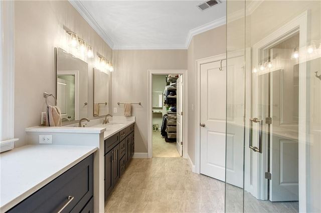 4066 Hill House Road SW, Smyrna, GA 30082