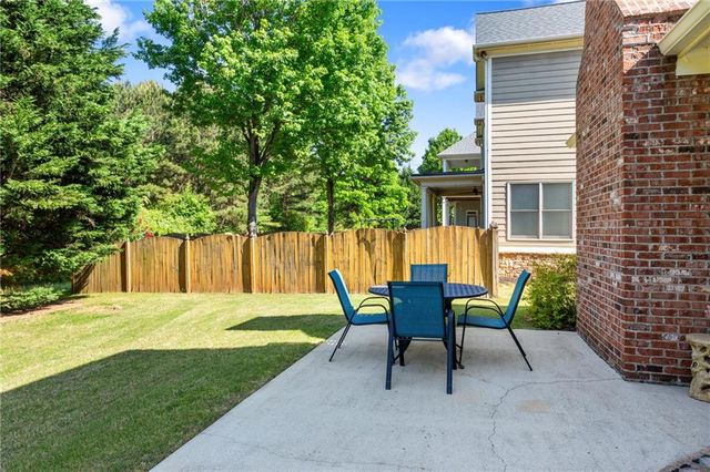 4066 Hill House Road SW, Smyrna, GA 30082