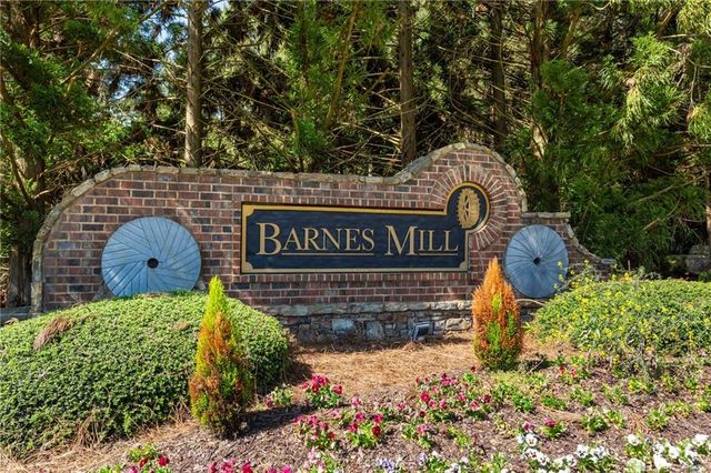4066 Hill House Road SW, Smyrna, GA 30082