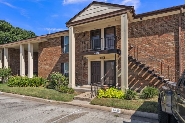 4038 Ridglea Country Club Drive 1011, Fort Worth, TX 76126
