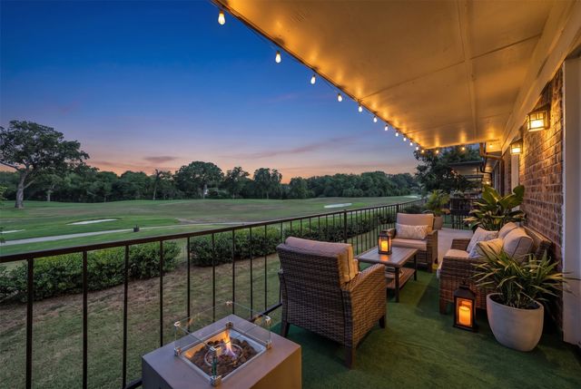 4038 Ridglea Country Club Drive 1011, Fort Worth, TX 76126