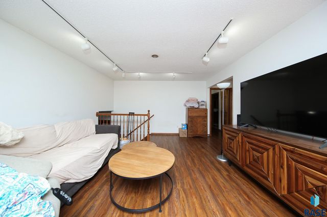 1521 Calumet Rd Road, Brookings, SD 57006