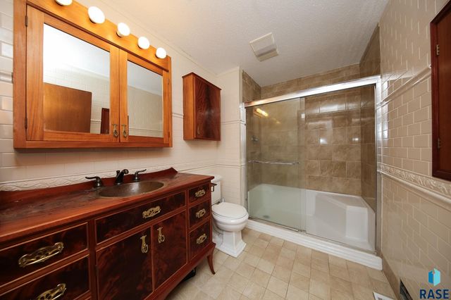 1521 Calumet Rd Road, Brookings, SD 57006