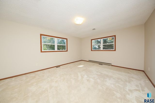 1521 Calumet Rd Road, Brookings, SD 57006