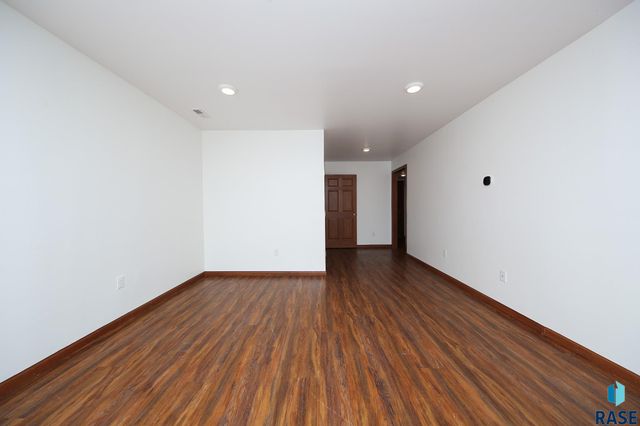 1521 Calumet Rd Road, Brookings, SD 57006