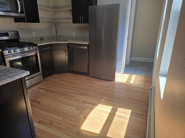 319 Spruce St 2, Chelsea, MA 02150