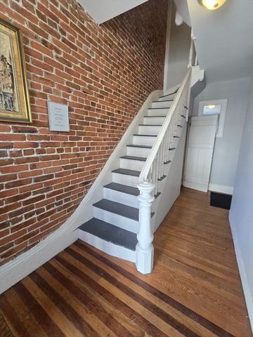 319 Spruce St 2, Chelsea, MA 02150