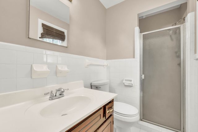 2279 Sentinel Dr, Clarksville, TN 37043