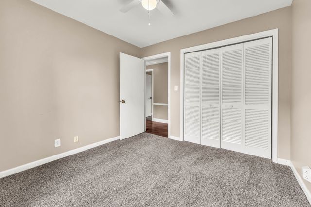 2279 Sentinel Dr, Clarksville, TN 37043