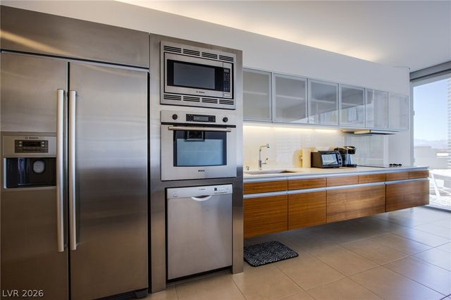 3722 Las Vegas Boulevard 810, Las Vegas, NV 89158