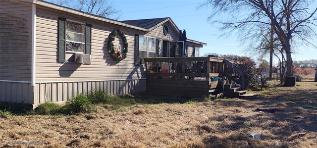 9960 County Road 2813, Eustace, TX 75124