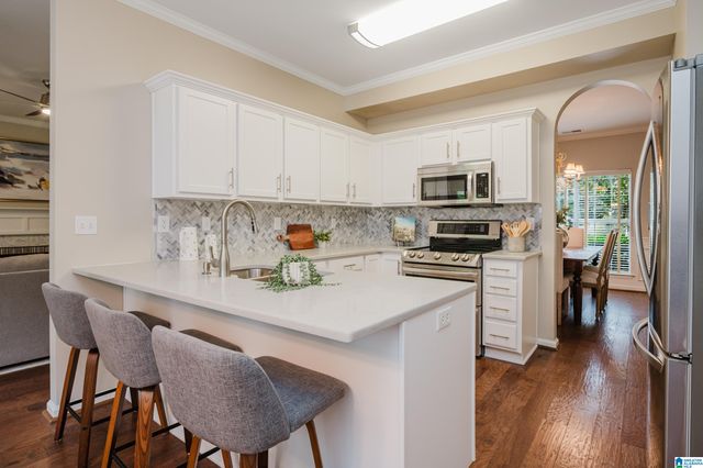 2517 MOUNTAIN COVE, Hoover, AL 35226