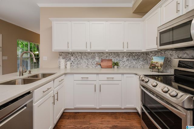2517 MOUNTAIN COVE, Hoover, AL 35226