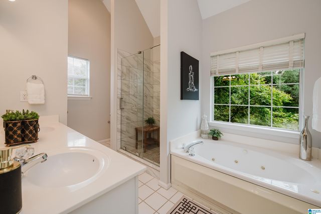 2517 MOUNTAIN COVE, Hoover, AL 35226