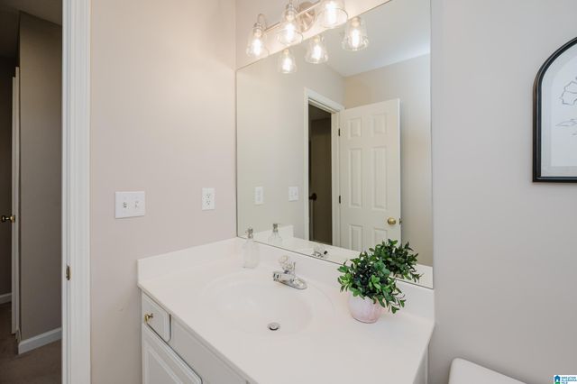 2517 MOUNTAIN COVE, Hoover, AL 35226