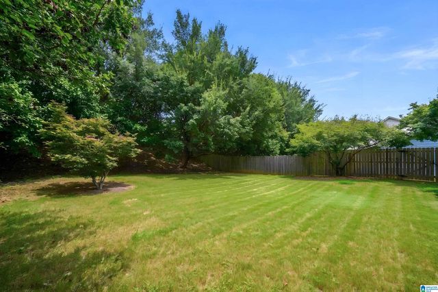 2517 MOUNTAIN COVE, Hoover, AL 35226