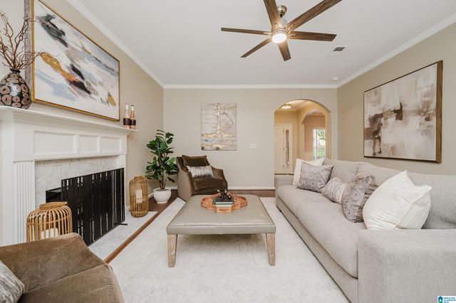 2517 MOUNTAIN COVE, Hoover, AL 35226