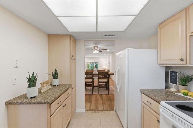 3500 LAKE BAYSHORE DRIVE K 101, Bradenton, FL 34205