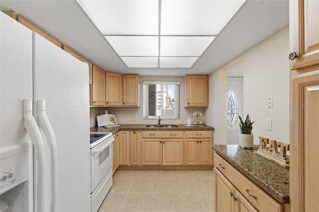 3500 LAKE BAYSHORE DRIVE K 101, Bradenton, FL 34205