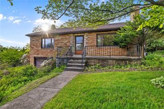 409 Sylvania Dr, Ross Twp, PA 15229