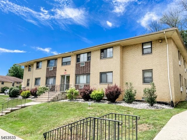 401 Highway22B41U8, North Plainfield Boro, NJ 07060