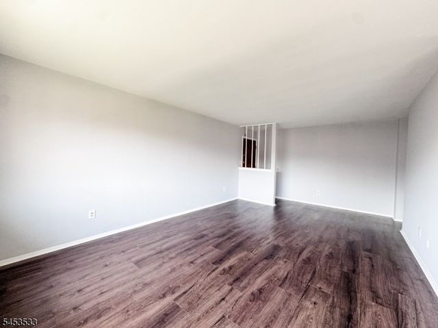 401 Highway22B41U8, North Plainfield Boro, NJ 07060