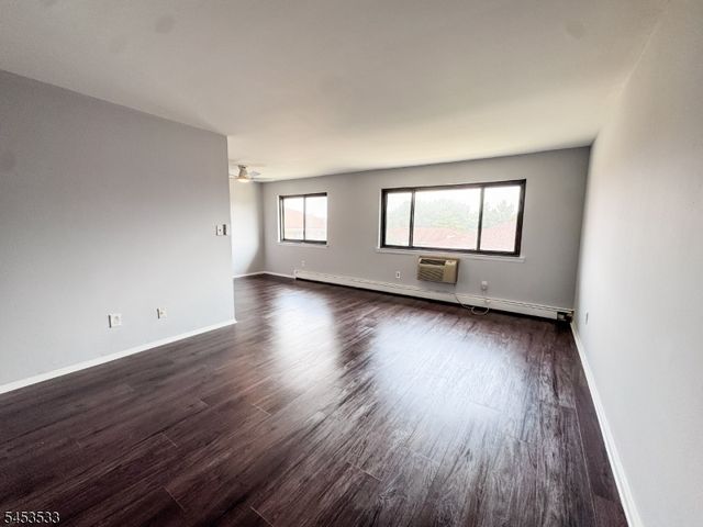 401 Highway22B41U8, North Plainfield Boro, NJ 07060