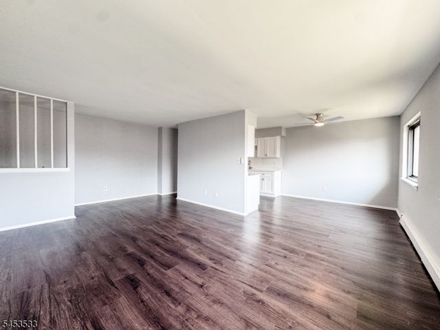 401 Highway22B41U8, North Plainfield Boro, NJ 07060
