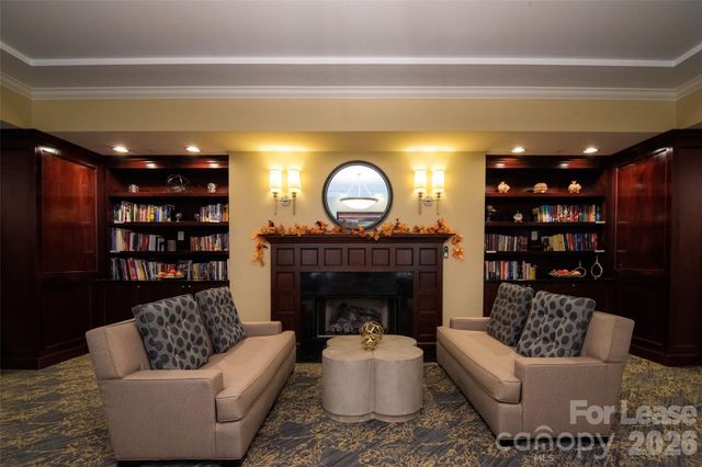 300 W 5th Street 439, Charlotte, NC 28202