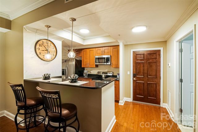 300 W 5th Street 439, Charlotte, NC 28202