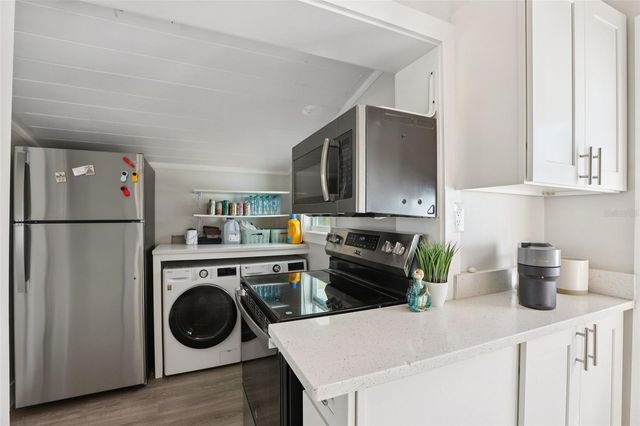 15424 2ND STREET E, Madeira Beach, FL 33708