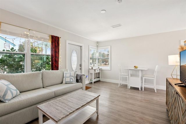 15424 2ND STREET E, Madeira Beach, FL 33708