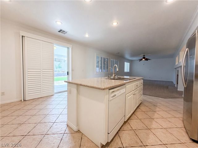 3049 Azure Bay, Las Vegas, NV 89117