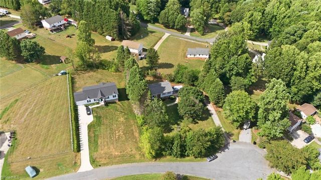 7119 Hunting Brook Court, Winston-salem, NC 27051